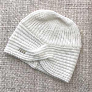 Calvin Klein knit acrylic hat